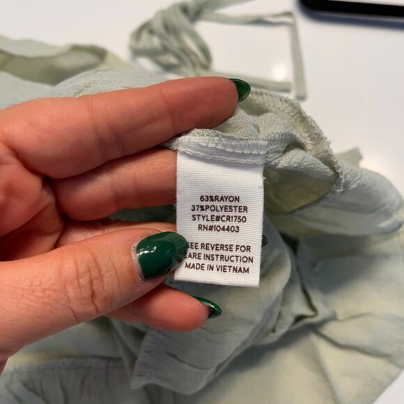 NWT Anthropologie Blu Pepper Light Sage Ruffle Tiered Top Size Large - Picture 9 of 11